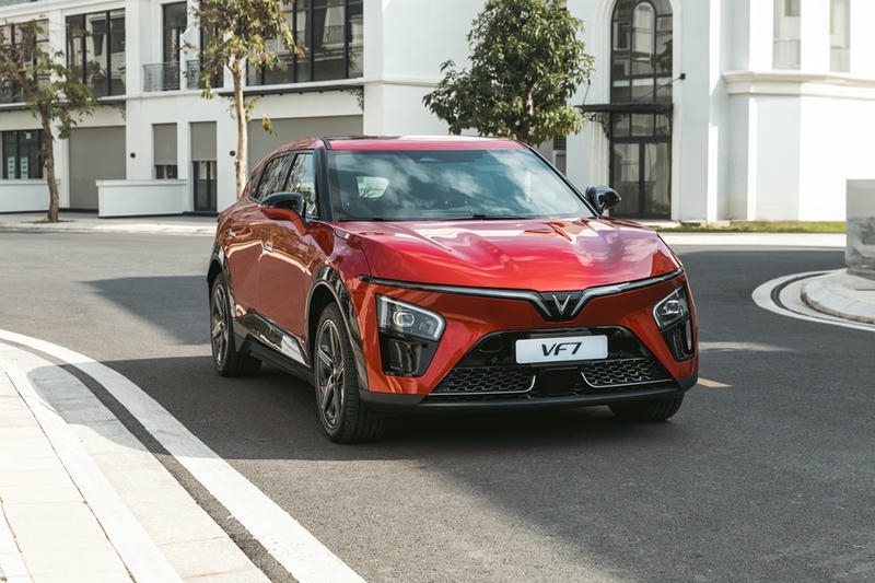 Vinfast VF7